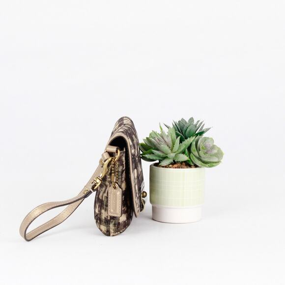 Coach Kristin Black/Beige Wristlet Foldover - Picture 3 of 6